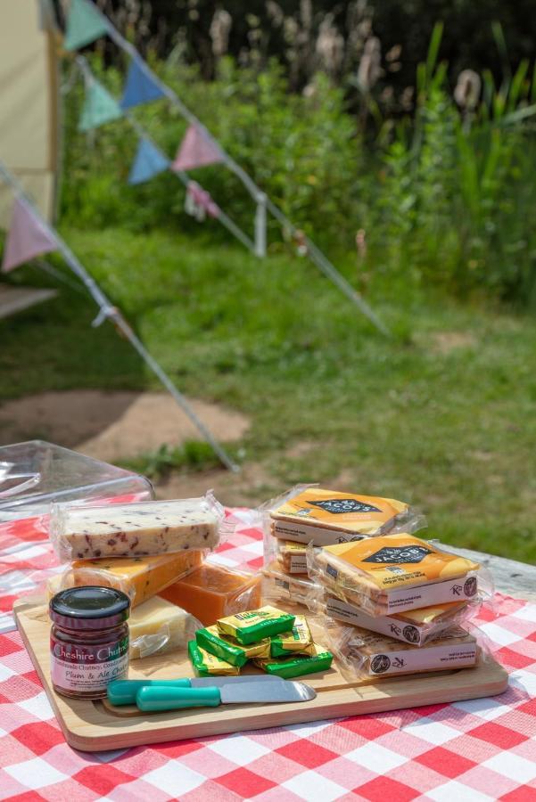 Lloyds Meadow Glamping Ξενοδοχείο Τσέστερ Εξωτερικό φωτογραφία